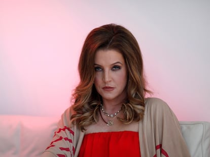 Lisa Marie Presley posa para un retrato en su casa de Los Ángeles, en 2012.