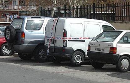 La furgoneta hallada en Alcalá de Henares con detonadores, explosivo y una cinta en árabe.