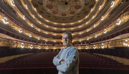 Josep Pons, director musical del Liceu, creu que l’orquestra hauria de fer gires i gravar.