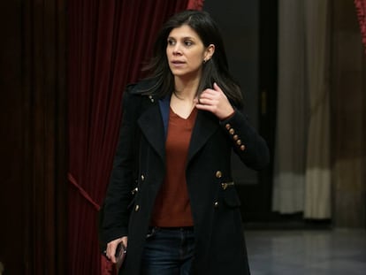 Marta Vilalta, d'RC, entra aquest dimecres a l'hemicicle del Parlament.