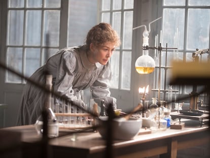 Rosamund Pike en 'Madame Curie'