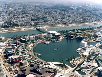 Vista panorámica del recinto de la Exposición Universal de Sevilla 1992.