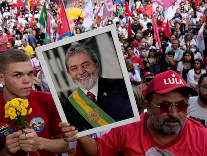 Un mitin de Lula, este miércoles en Brasilia.