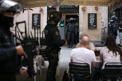 Las viviendas son una especie de almacenes donde se escondían las drogas para venderlas a los clientes que el grupo iba consiguiendo en las calles del distrito de Ciutat Vella.