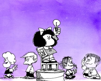 Mafalda é uma menina que não se cala nunca, mas o que a torna uma feminista é que acima de tudo acredita na equidade.