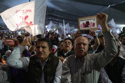 Simpatizantes de la precandidata.