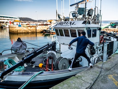 Pesquero en el puerto de Vigo este jueves.