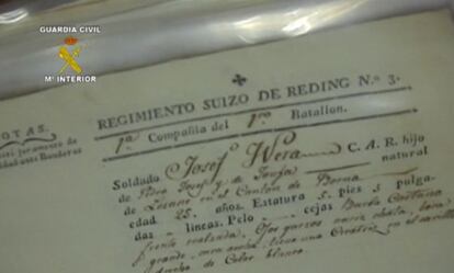 Uno de los documentos recuperados por la Guardia Civil.