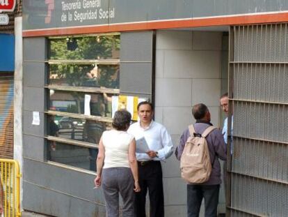Exterior de una oficina de la Seguridad Social en Madrid.