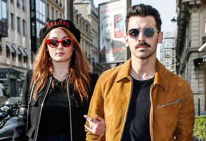 La actriz Sphie Turner y Joe Jonas, en París el pasado mes de octubre.