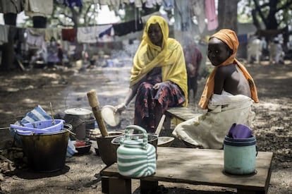 Unas 700 personas continúan desplazadas en la mezquita central de Bangui. Tuvieron que abandonar sus casas tras los episodios de violencia que sufrió el país en diciembre de 2013.