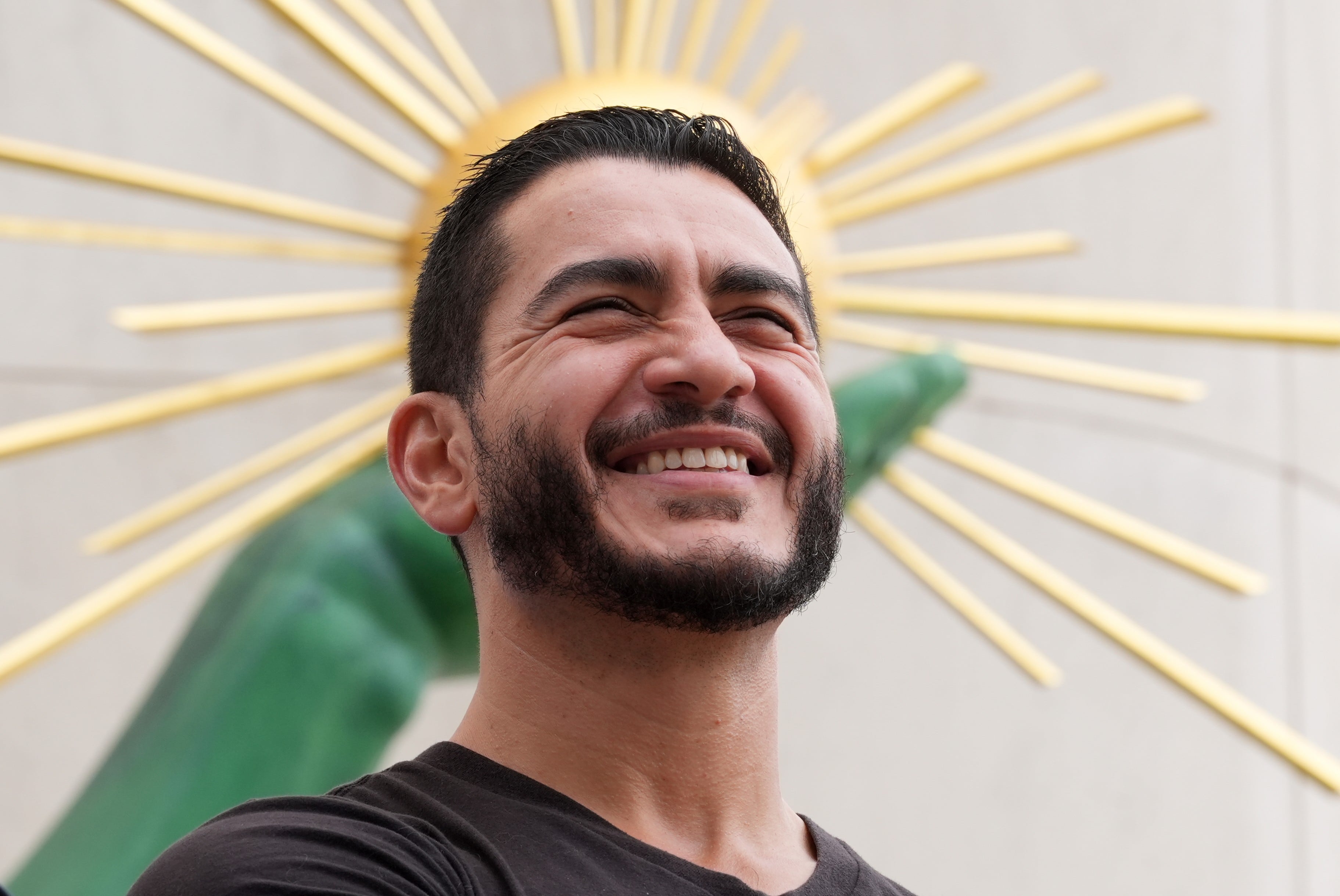 El candidato progresista en las primarias demócratas de Míchigan, Abdul El-Sayed, se perfila como ganador