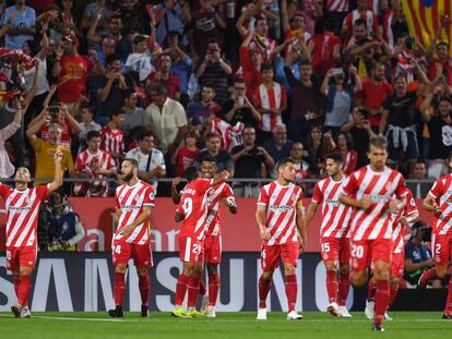 Los jugadores del Girona celebran un gol en su estadio de Montilivi.