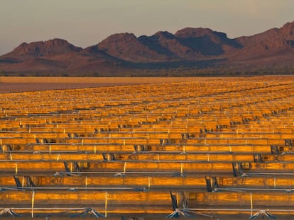 Campo solar de Solana de Abengoa. 