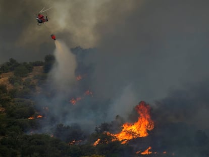 Las imágenes del incendio forestal que afecta a Toledo y Madrid