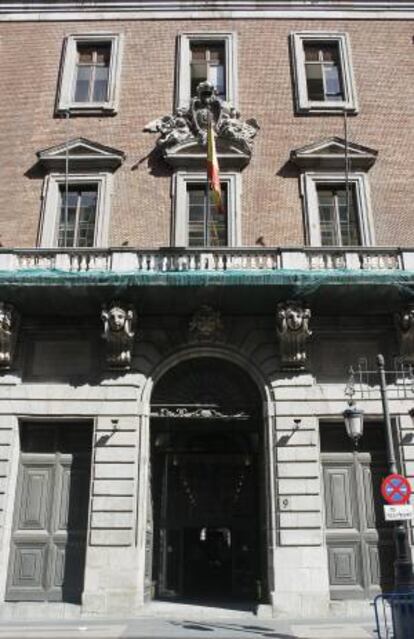 Edificio del Ministerio de Hacienda (Casa de la Aduana), en la calle Alcalá. EFE/Archivo