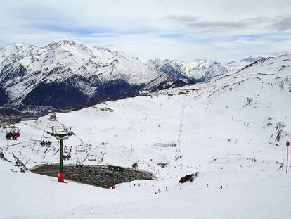 Vista de la estación de Formigal.