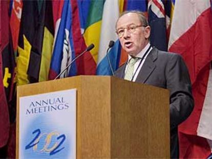 Rato, ayer, durante su discurso ante la asamblea anual conjunta del FMI y el Banco Mundial, en Washington.