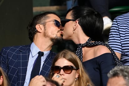 Orlando Bloom y Katy Perry en un partido de tenis en Wimbledon, el 5 de julio de 2023. 