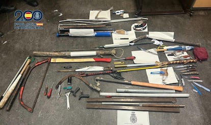 Armas incautadas a los participantes en la reyerta dl distrito de Chamartín.