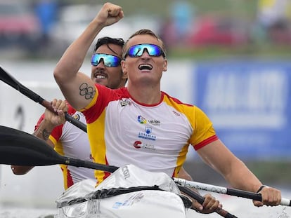 Marcus Walz Cooper y Rodrigo Germade tras ganar el oro.