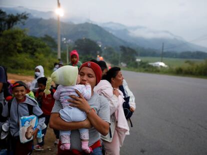 Caravana de migrantes centroamericanos antes de ser disuelta por las autoridades guatemaltecas.