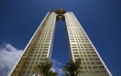 La torre infinita de Intempo, proyectada en 2006, sigue sin estar habitada. |