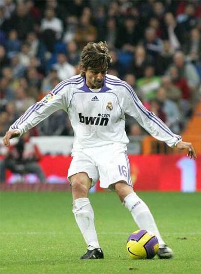 Heinze, en un partido en el Bernabéu.