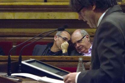 Rabell (d) y Coscubiela (i), de Catalunya Sí que Es Pot, en el parlament.