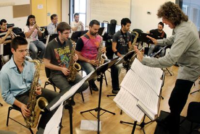 Estudiantes del Conservatorio Superior Joaquín Rodrigo de Valencia, que integran la nueva orquesta de jazz del IVAM.