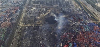 Imagen del puerto de Tianjin tras la explosión de la semana pasada