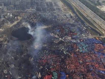 Imagen del puerto de Tianjin tras la explosi&oacute;n de la semana pasada