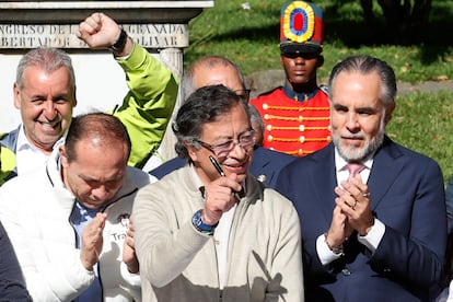 Gustavo Petro en la firma de la ley de reforma laboral, el 25 de junio de 2025.