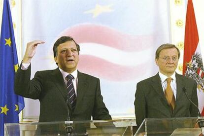 Durão Barroso, durante la rueda de prensa ofrecida junto al presidente de Austria, Wolfgang Schüssel.