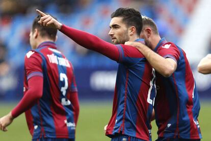 Jason, jugador del Levante, celebra su gol ante el Numancia