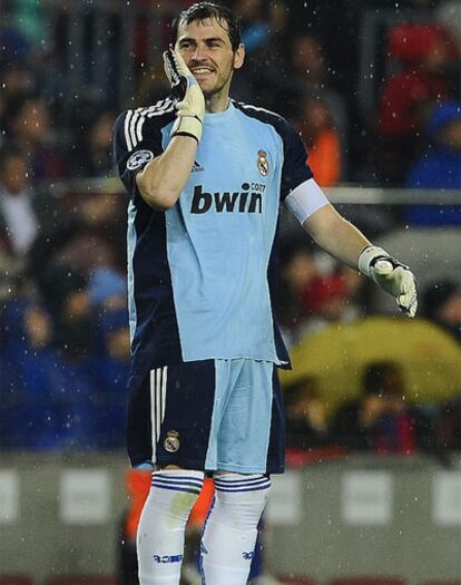 Casillas, durante el partido ante el Real Madrid