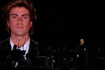 La cantante Adele durante su tributo a George Michael.