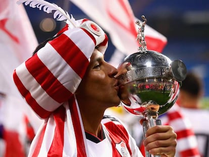 Enzo Pérez, del River Plate, celebra la Copa Libertadores.