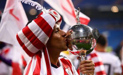 Enzo Pérez, del River Plate, celebra la Copa Libertadores.