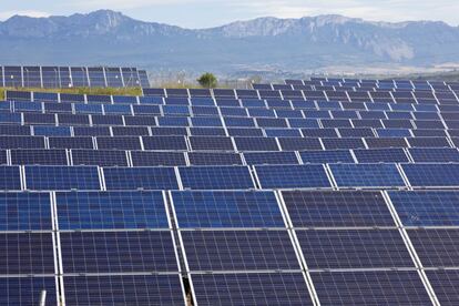 Planta solar en La Rioja. Algunas localidades de esta comunidad no estn conectadas a la red elctrica gracias al sol.