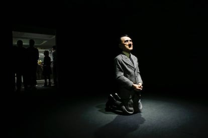La escultura de Hitler subastada.