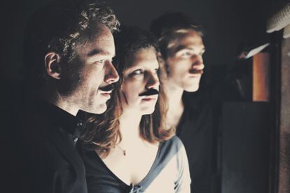 <b>Low publica su noveno álbum, C'MON</b>
