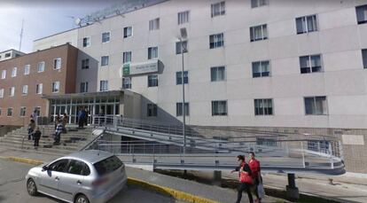 Fachada del hospital de Jerez de la Frontera (Cádiz), donde murió la menor.