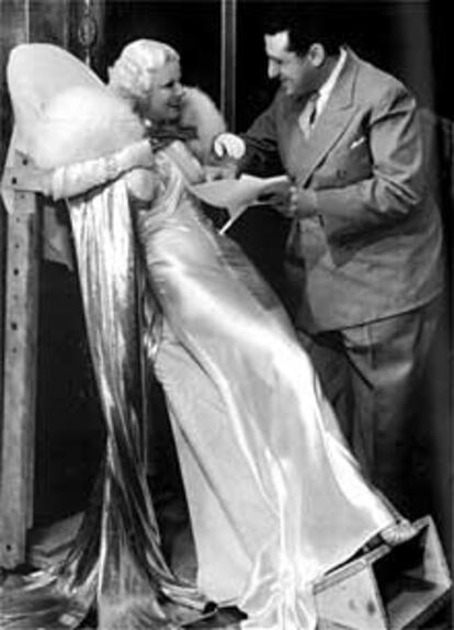 Jean Harlow y George Cukor, durante el rodaje de <i>Cena a las ocho</i>, imagen del libro <i>George Cukor, una doble vida.</i>