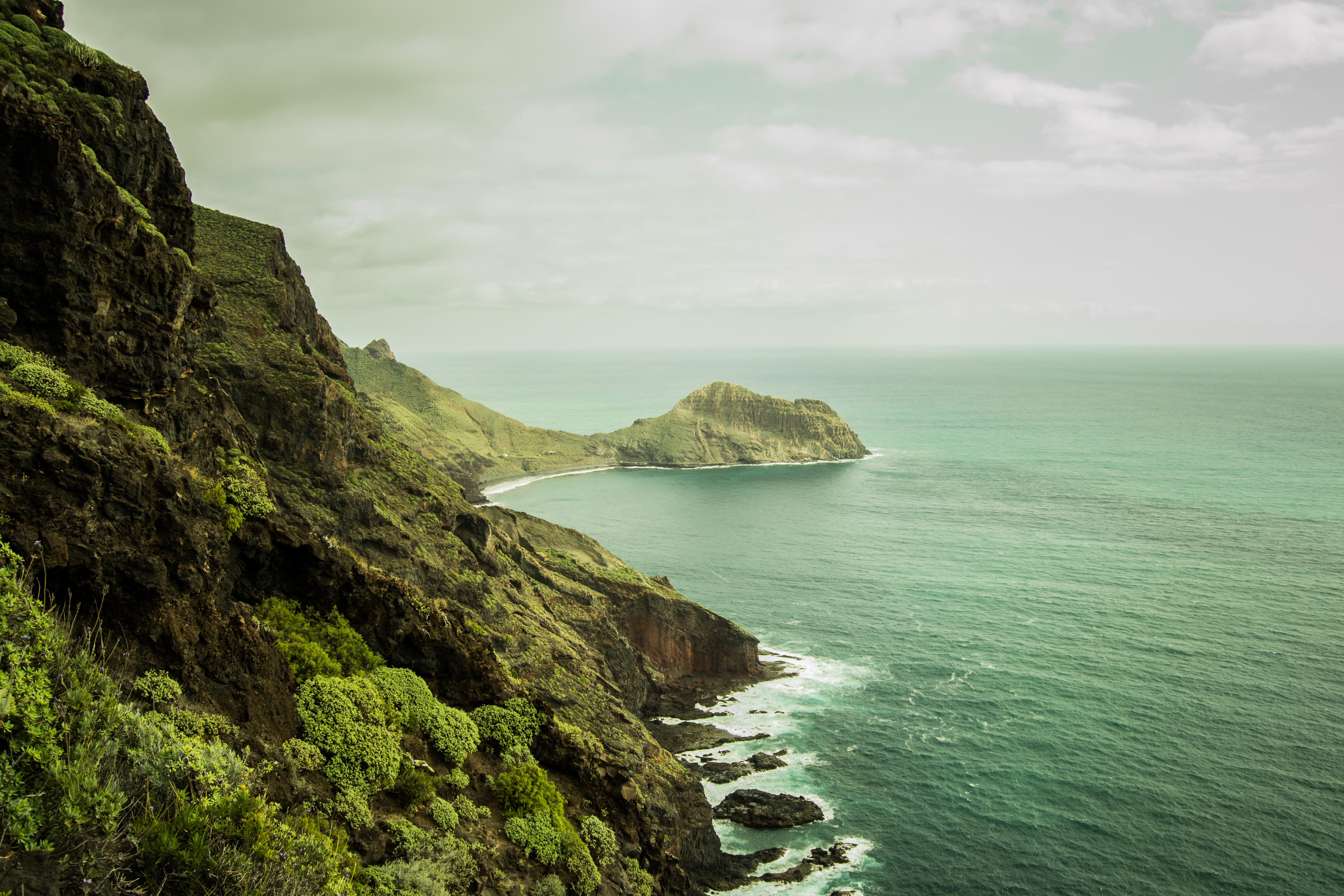 El de Antequera (Santa Cruz de Tenerife) es uno de los playazos más impactantes de la reserva de la biosfera de Anaga.