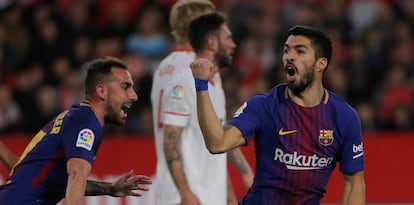 Suárez i Alcàsser celebren el primer gol blaugrana.