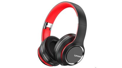 Estos auriculares inalámbricos de diadema de la marca Lenovo tienen una estética muy 'gaming'.