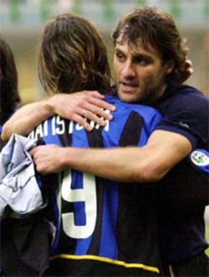 Vieri y Batistuta, dos de las estrellas del Calcio con sueldos más elevados.