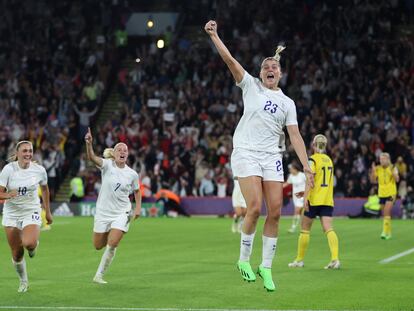 Alessia Russo celebra el tercer gol de Inglaterra ante Suecia.