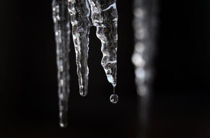 Detalle de unos carámbanos de hielo en Marktoberdorf, al sur de Alemania.